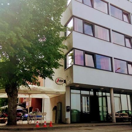Carolina Hotel Pärnu Exterior foto